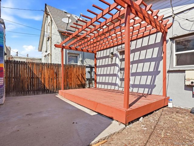 2555 N Clarkson Street, Denver, CO 80205