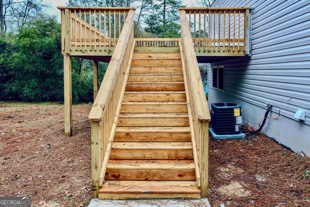 3591 Bramblevine Circle, Lithonia, GA 30038