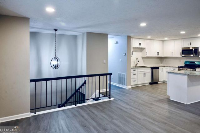 3591 Bramblevine Circle, Lithonia, GA 30038