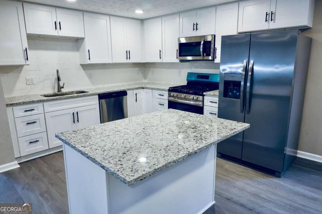 3591 Bramblevine Circle, Lithonia, GA 30038