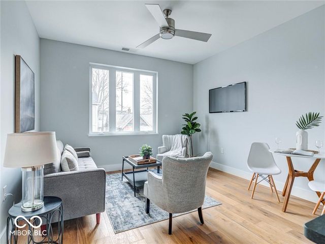 319 E 16th Street 206, Indianapolis, IN 46202