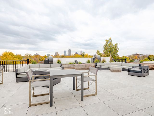 319 E 16th Street 206, Indianapolis, IN 46202