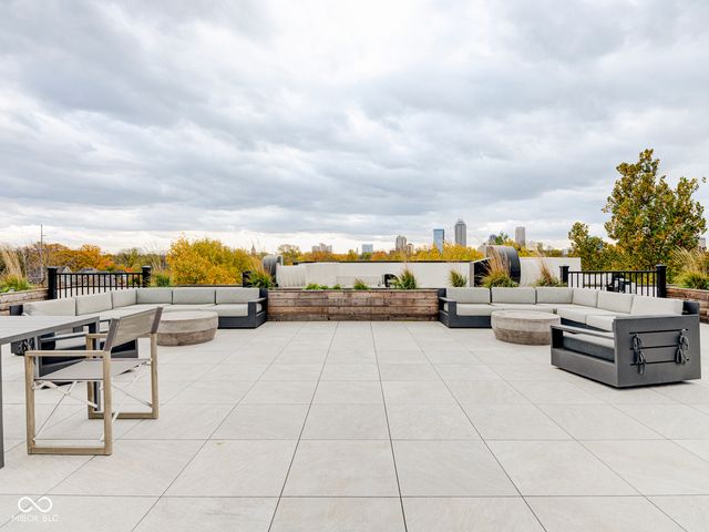 319 E 16th Street 206, Indianapolis, IN 46202