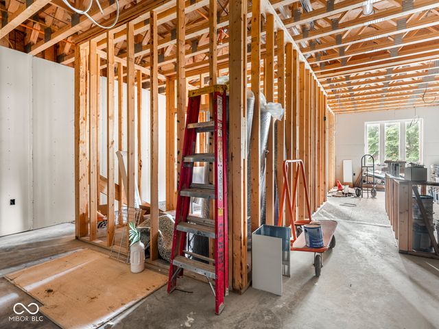 319 E 16th Street 206, Indianapolis, IN 46202