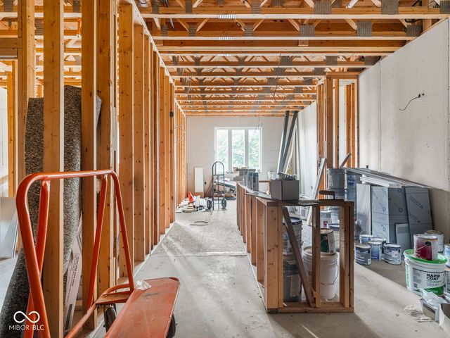 319 E 16th Street 206, Indianapolis, IN 46202