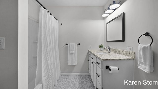 134 Fitzhugh Avenue, Grand Rapids, MI 49506