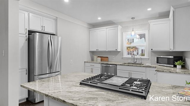 134 Fitzhugh Avenue, Grand Rapids, MI 49506
