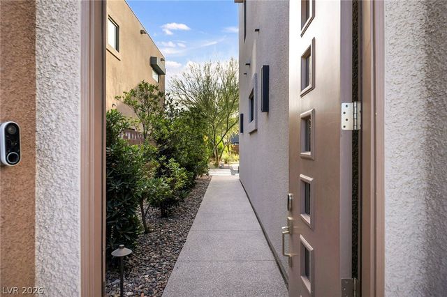 10263 Jade Gardens Drive, Las Vegas, NV 89135