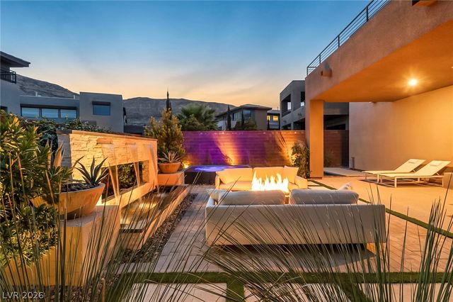 10263 Jade Gardens Drive, Las Vegas, NV 89135