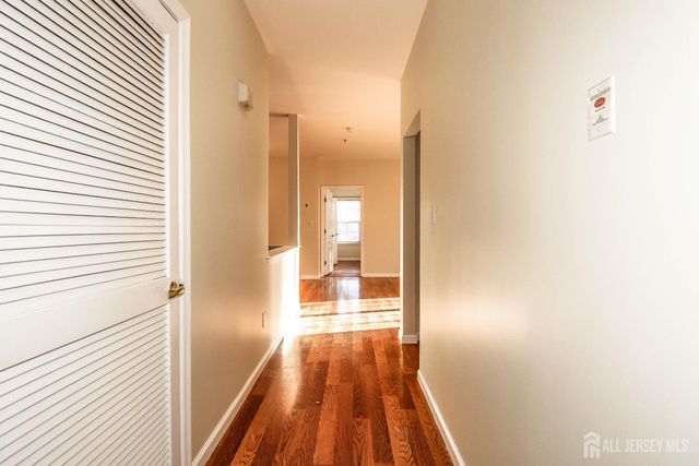 912 Del Negro Court, South Plainfield, NJ 07080