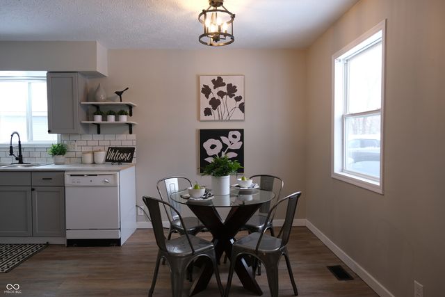 320 S Roena Street, Indianapolis, IN 46241