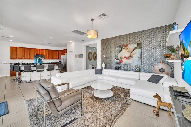 447 Marcello Blvd, Kissimmee, FL 34746