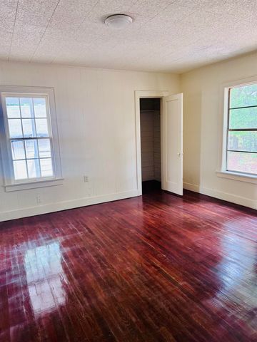 701 Travis St, Longview, TX 75602
