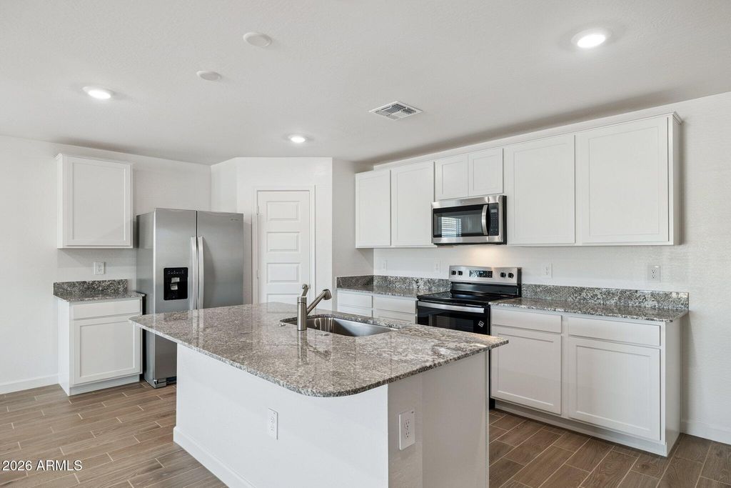 26030 W LYNNE Lane, Buckeye, AZ 85326 — photo 4