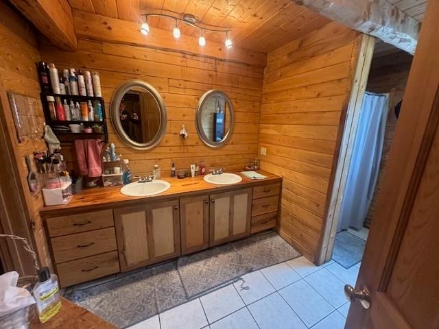 599 Collinsville Road, Craftsbury, VT 05826