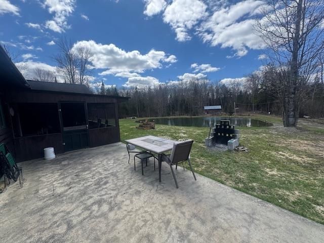 599 Collinsville Road, Craftsbury, VT 05826
