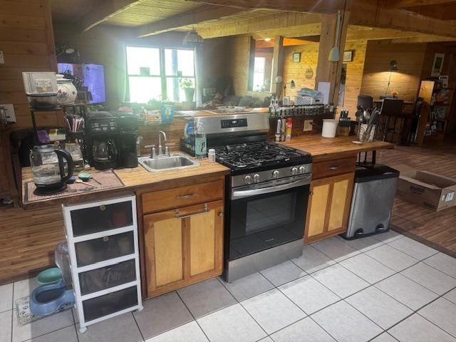 599 Collinsville Road, Craftsbury, VT 05826