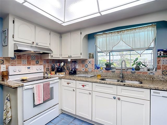 8186 BOCA GRANDE AVENUE, North Port, FL 34287