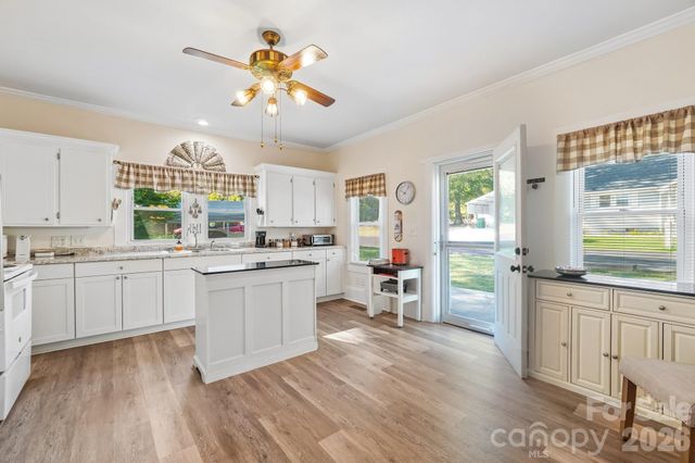 500 N Chapel Street, Landis, NC 28088