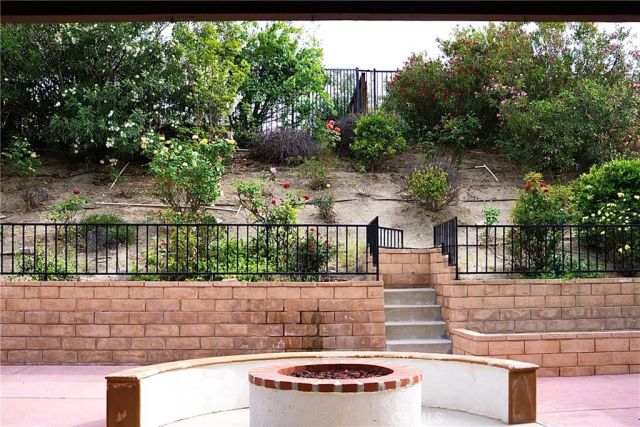 1373 Aztec Court, Beaumont, CA 92223