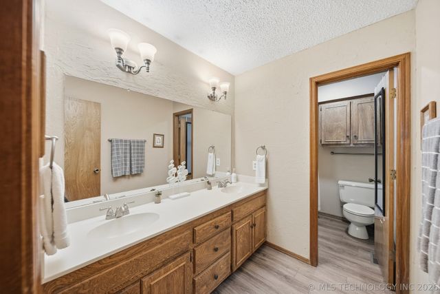 161 E K Place, Jenks, OK 74037