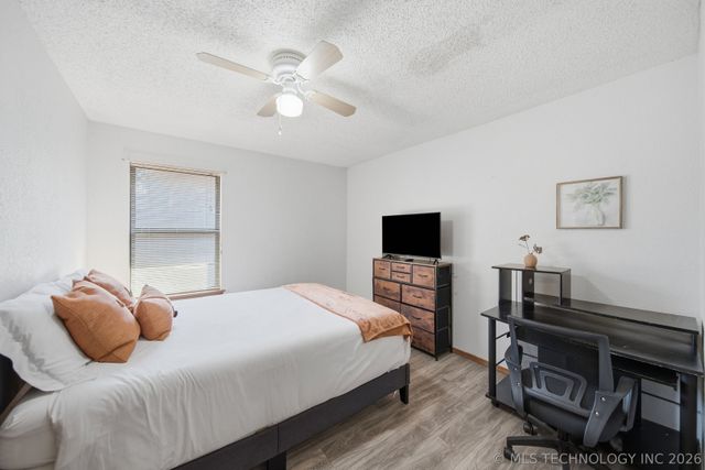 161 E K Place, Jenks, OK 74037