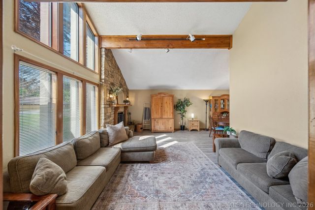 161 E K Place, Jenks, OK 74037