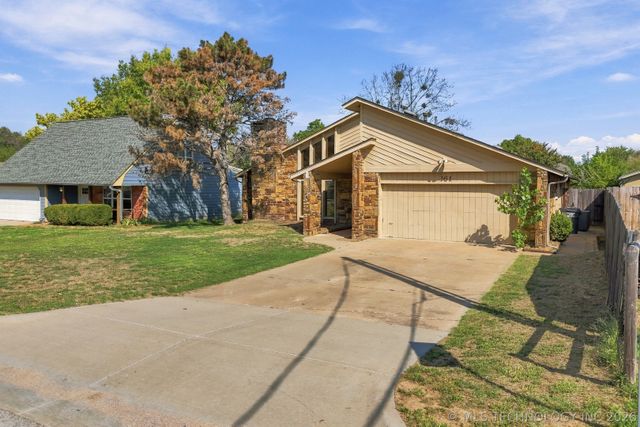 161 E K Place, Jenks, OK 74037