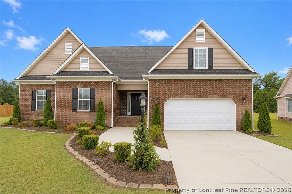 1918 Sunshine Court, Hope Mills, NC 28348 — exterior