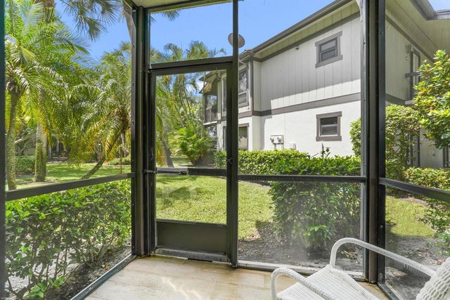 13334 Polo Club Road 235, Wellington, FL 33414