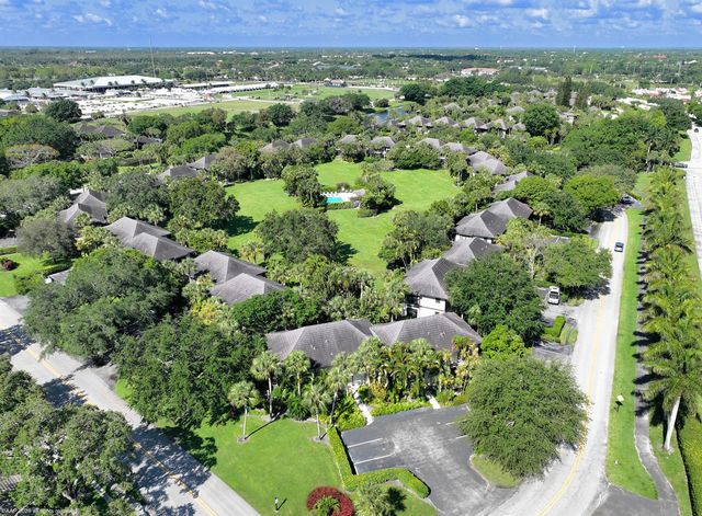 13334 Polo Club Road 235, Wellington, FL 33414