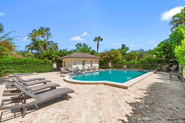 13334 Polo Club Road 235, Wellington, FL 33414