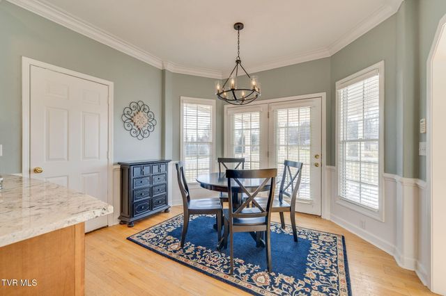 100 Barefoot Landing Drive, Blountville, TN 37617