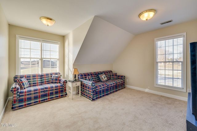 100 Barefoot Landing Drive, Blountville, TN 37617