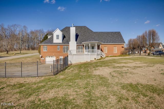 100 Barefoot Landing Drive, Blountville, TN 37617