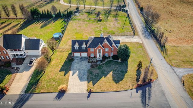 100 Barefoot Landing Drive, Blountville, TN 37617