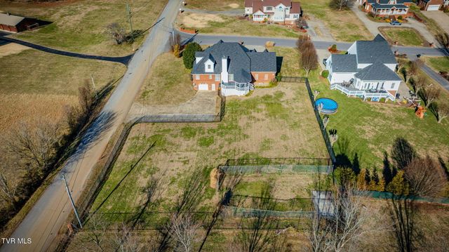 100 Barefoot Landing Drive, Blountville, TN 37617