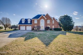 100 Barefoot Landing Drive, Blountville, TN 37617