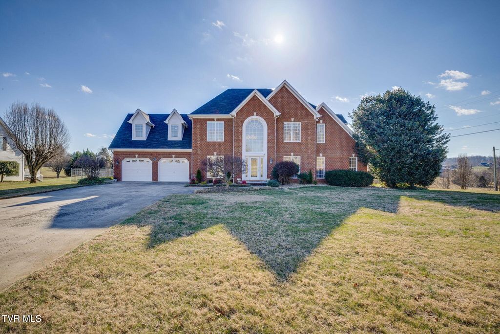 100 Barefoot Landing Drive, Blountville, TN 37617