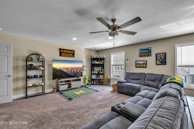 7431 Emory Orchard Lane, Knoxville, TN 37931