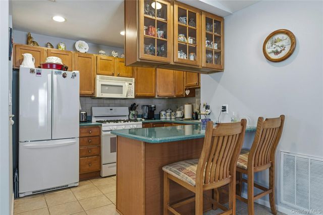 54 Morley Circle, Melville, NY 11747