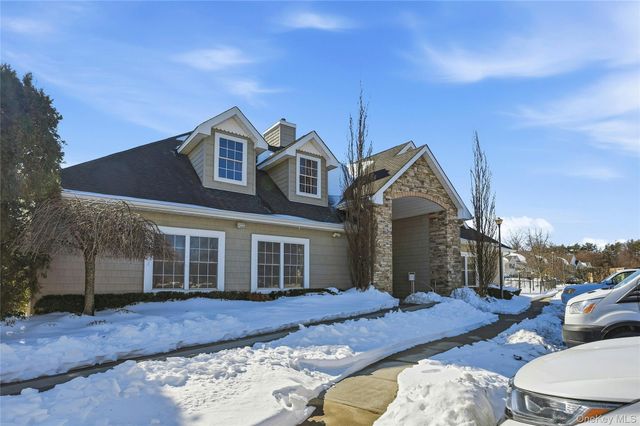 54 Morley Circle, Melville, NY 11747