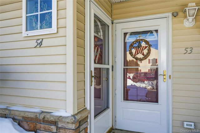 54 Morley Circle, Melville, NY 11747