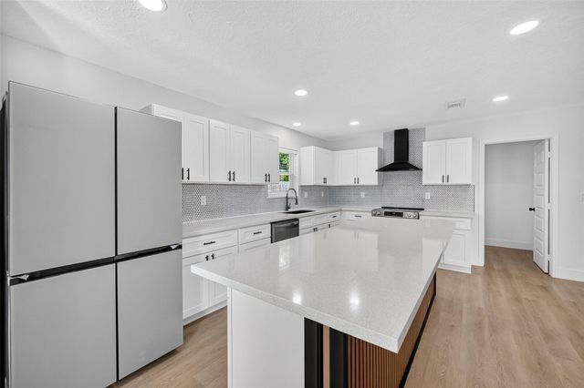 1407 Neptune Lane, Houston, TX 77062