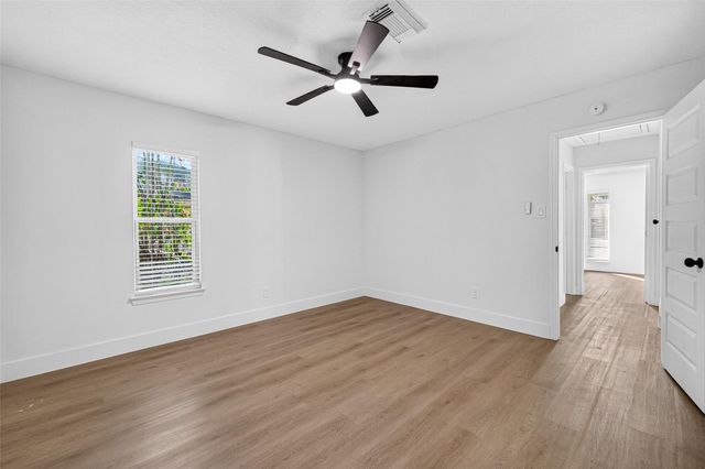 1407 Neptune Lane, Houston, TX 77062