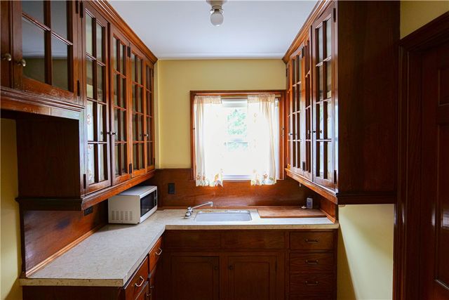 36 Underwood Street, Pawtucket, RI 02860