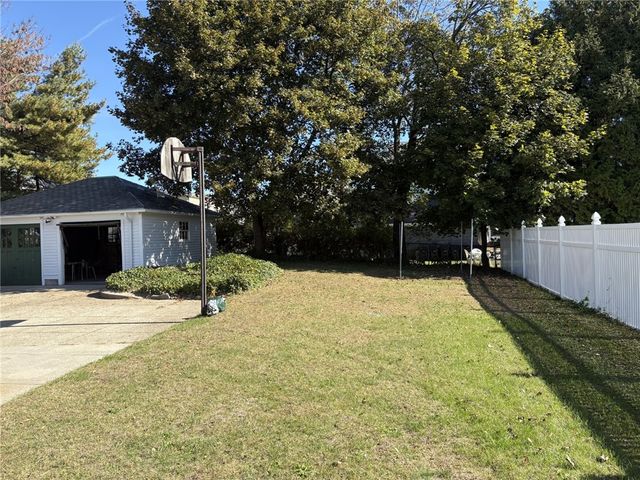 36 Underwood Street, Pawtucket, RI 02860