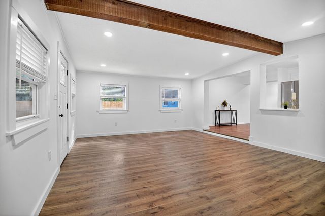 103 Forest Drive, Fort Walton Beach, FL 32547