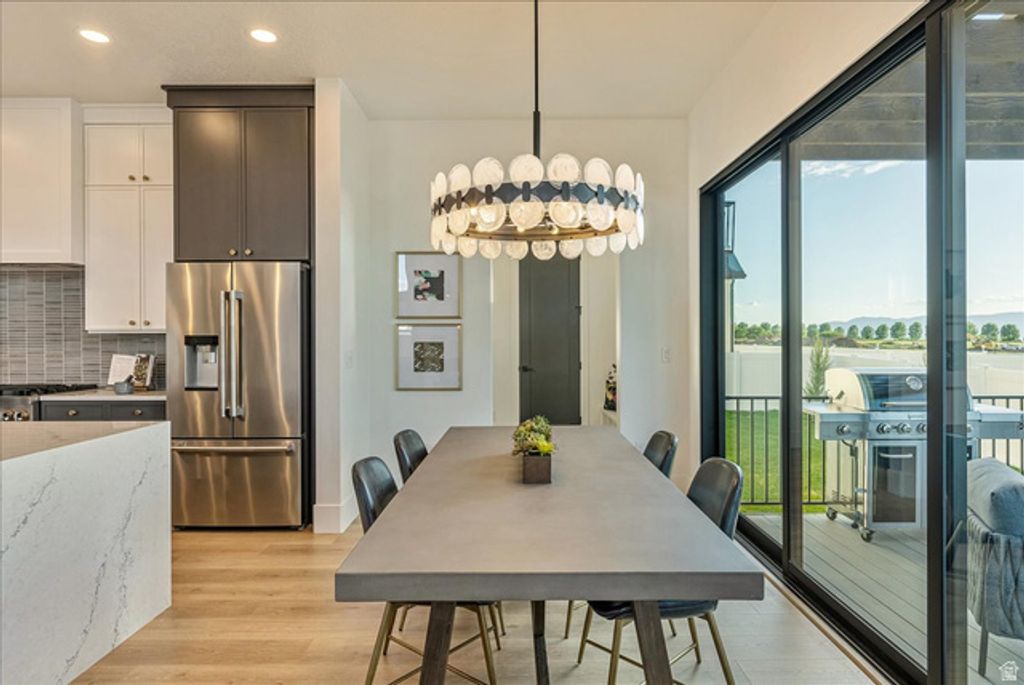 Image 13 of property listing at 2458 W AURORA AVE #287, Mapleton, UT 84664