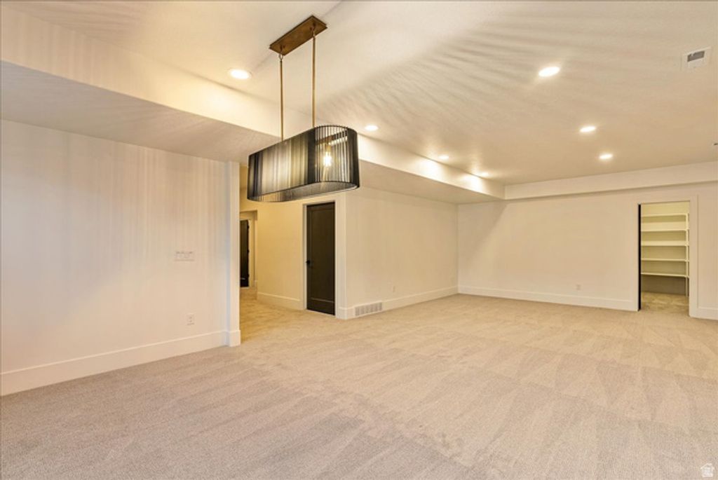 Image 21 of property listing at 2458 W AURORA AVE #287, Mapleton, UT 84664